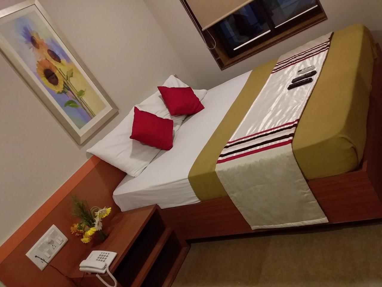Sai Palace Express Shirdi Εξωτερικό φωτογραφία